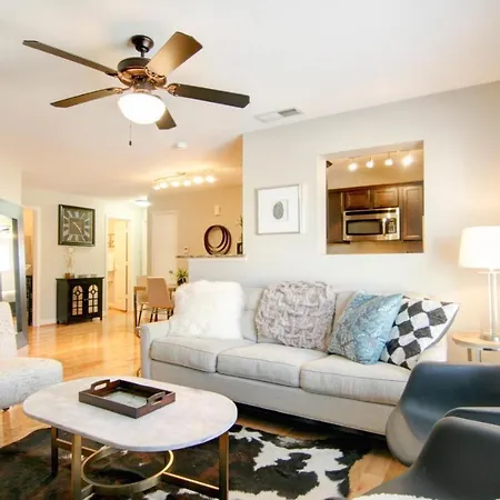 Norwalk Landing Apartment